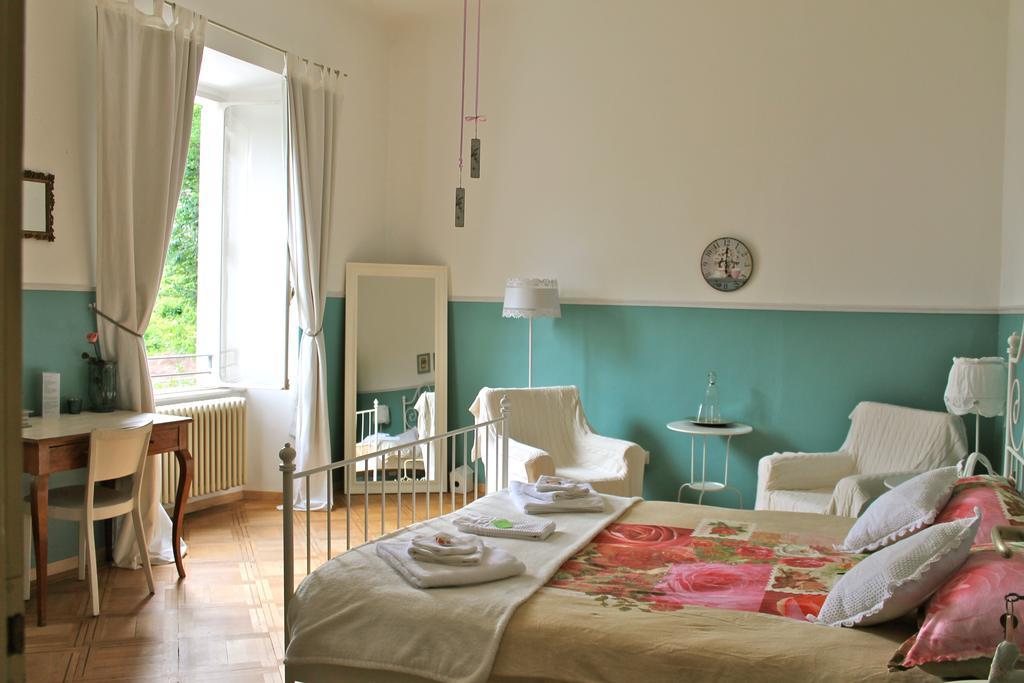 Bed & Blessing / Casa Borgo Hotel Locarno Ruang foto