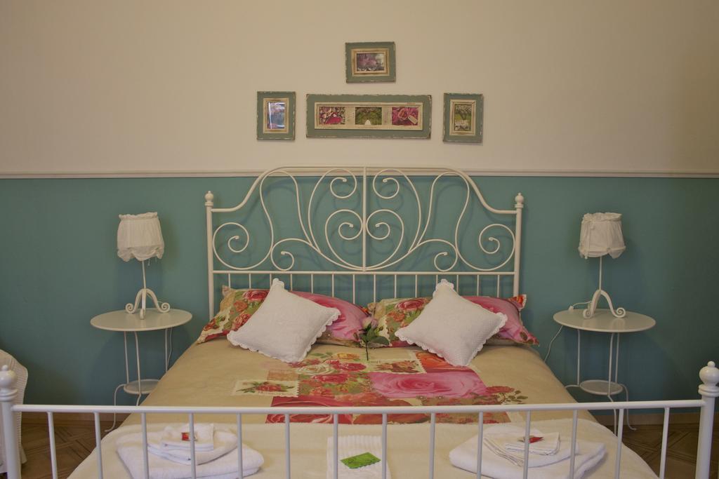 Bed & Blessing / Casa Borgo Hotel Locarno Ruang foto