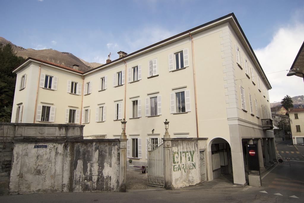 Bed & Blessing / Casa Borgo Hotel Locarno Bagian luar foto